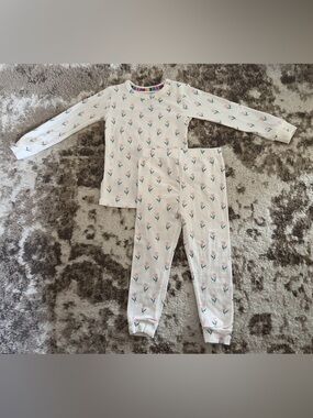 Magnetic Me Cream Long-Sleeve Floral Pajama Set with Pink & Green Print